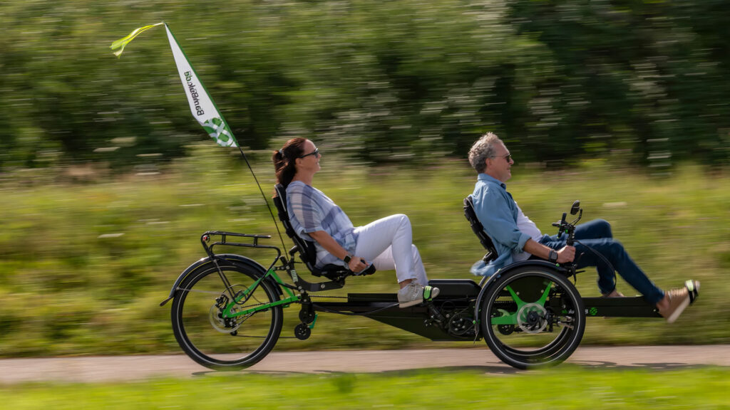 Campers and outdoor fans 21